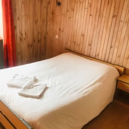 Des Cevennes Hotel 2*