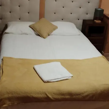 Des Cevennes Hotel