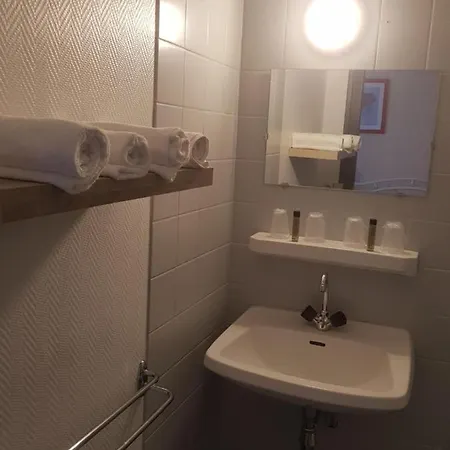 Des Cevennes Hotel