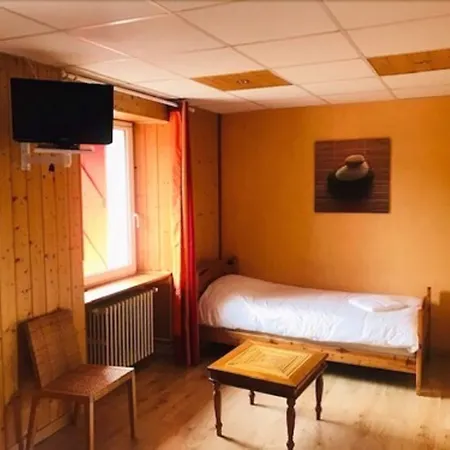 Des Cevennes Hotell 2*